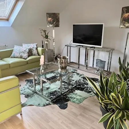 Apartamento - Gemütliches Dachgeschoss *