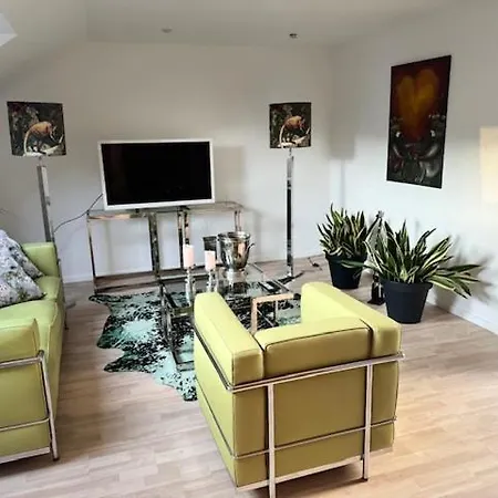 - Gemütliches Dachgeschoss Apartamento Viersen