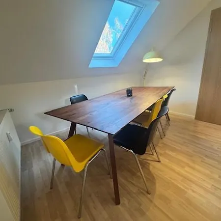 - Gemütliches Dachgeschoss