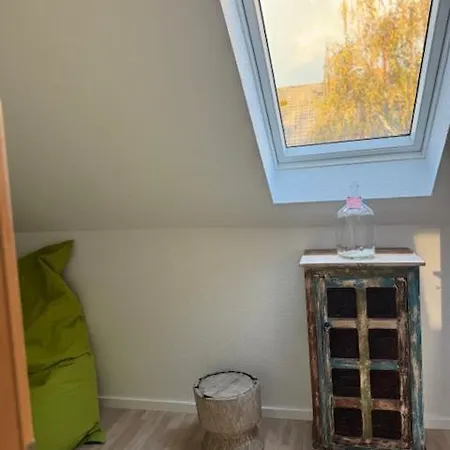 - Gemütliches Dachgeschoss Apartamento Viersen